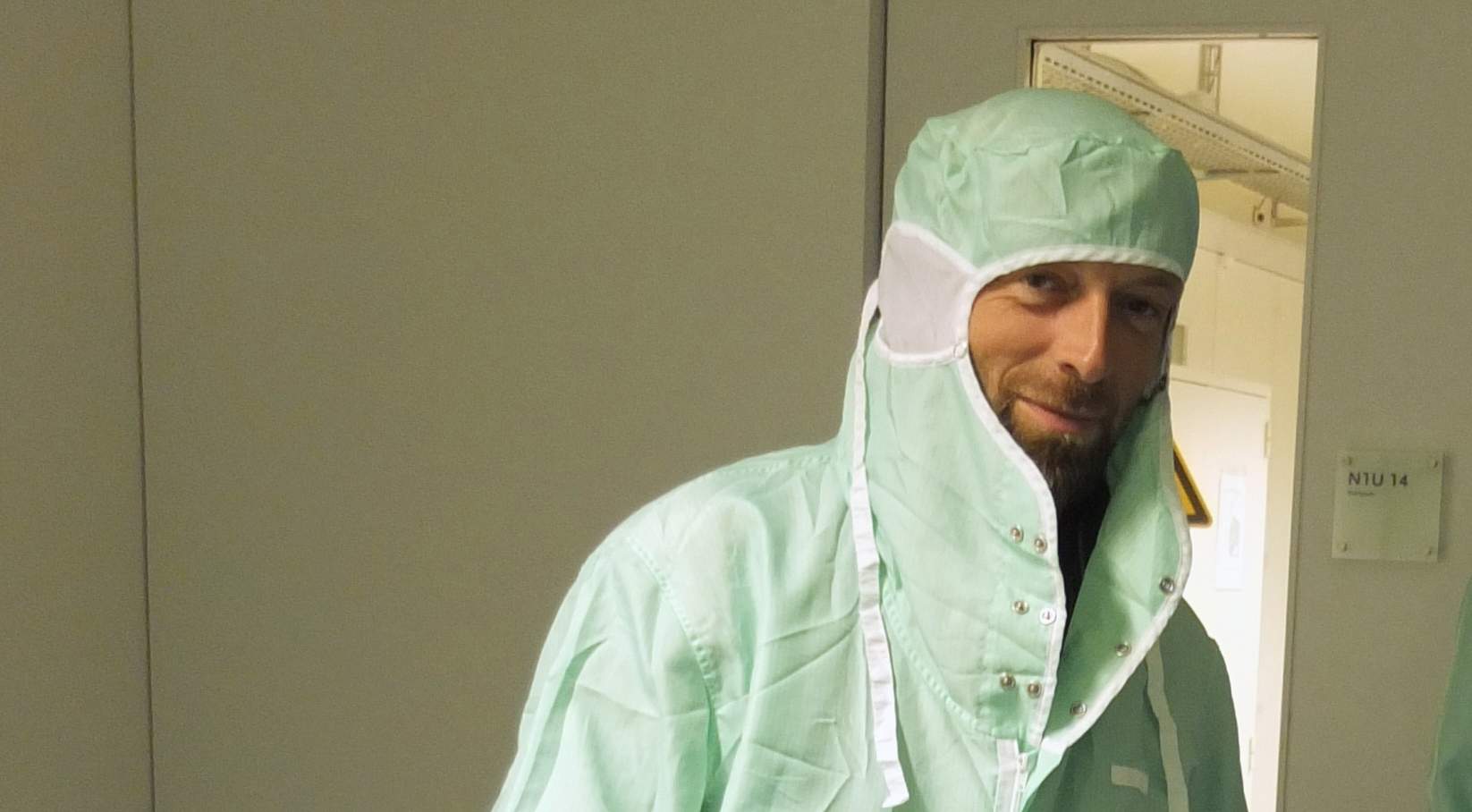Dr. A. Müller steht auf  höchste Präzision